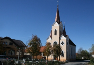Lipovci včeraj, danes, jutri 1322 - 1922 - 2022